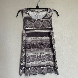 Sherpa Adventure Gear NWOT W's Printed Tank